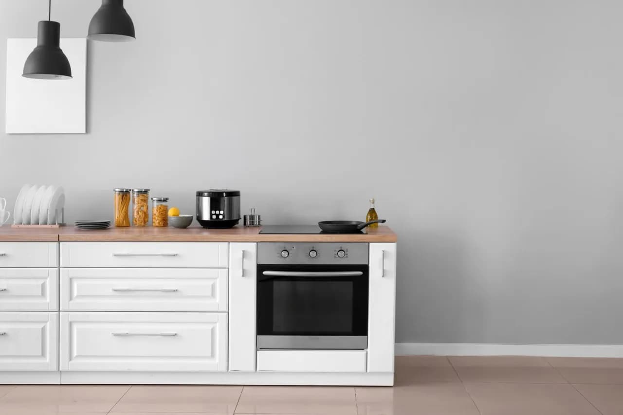 Jaką farbą pomalować kuchnię, aby uniknąć problemów z wilgocią?