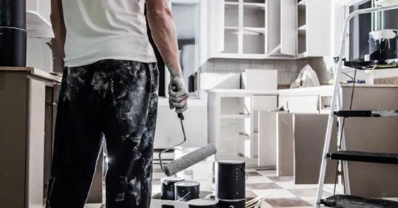 Czym pomalować ścianę w kuchni, aby uniknąć wilgoci i zabrudzeń? Czym pomalować ścianę w kuchni, aby uniknąć wilgoci i zabrudzeń?