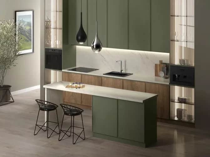 Jaki kolor ścian do zielonych mebli w kuchni? Oto najlepsze opcje