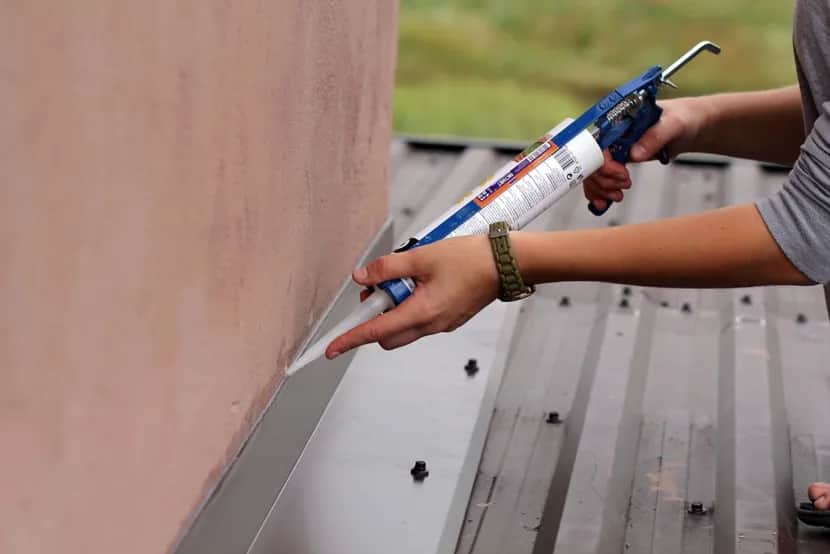 Soudal silikon sanitarny ile schnie? Sprawdź, zanim użyjesz!